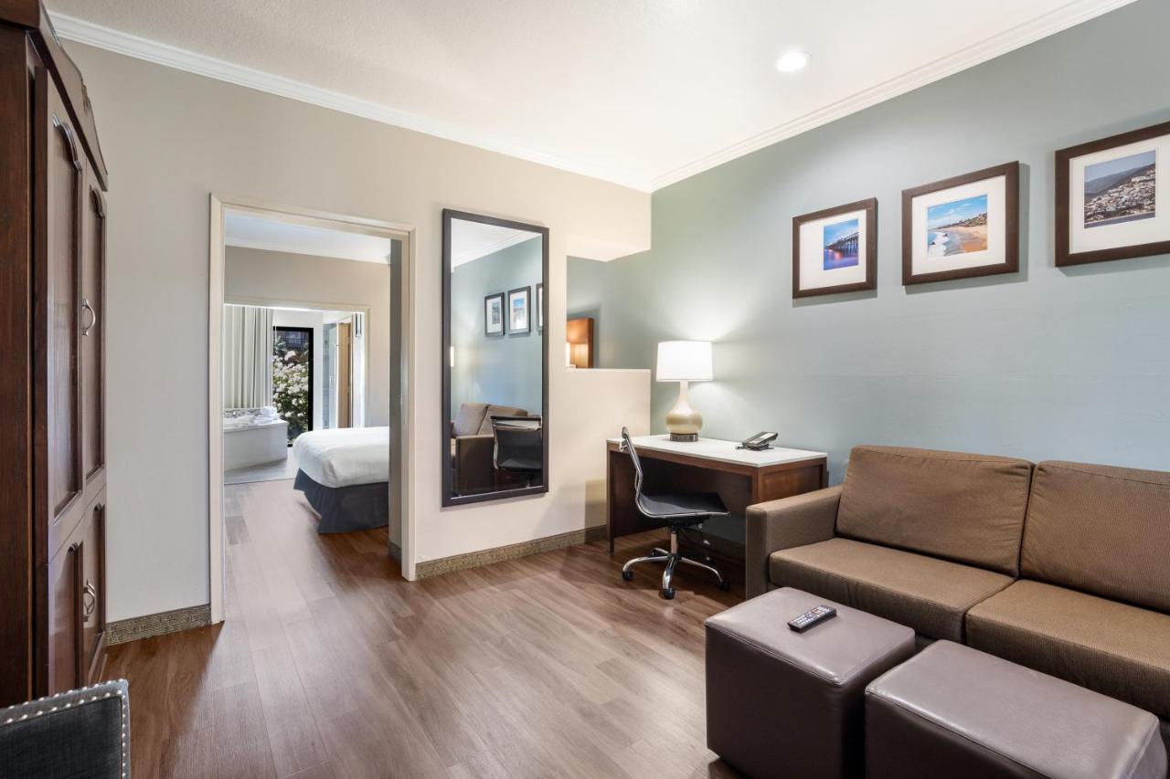Mainstay Suites Orange County John Wayne Airport Santa Ana Exterior foto